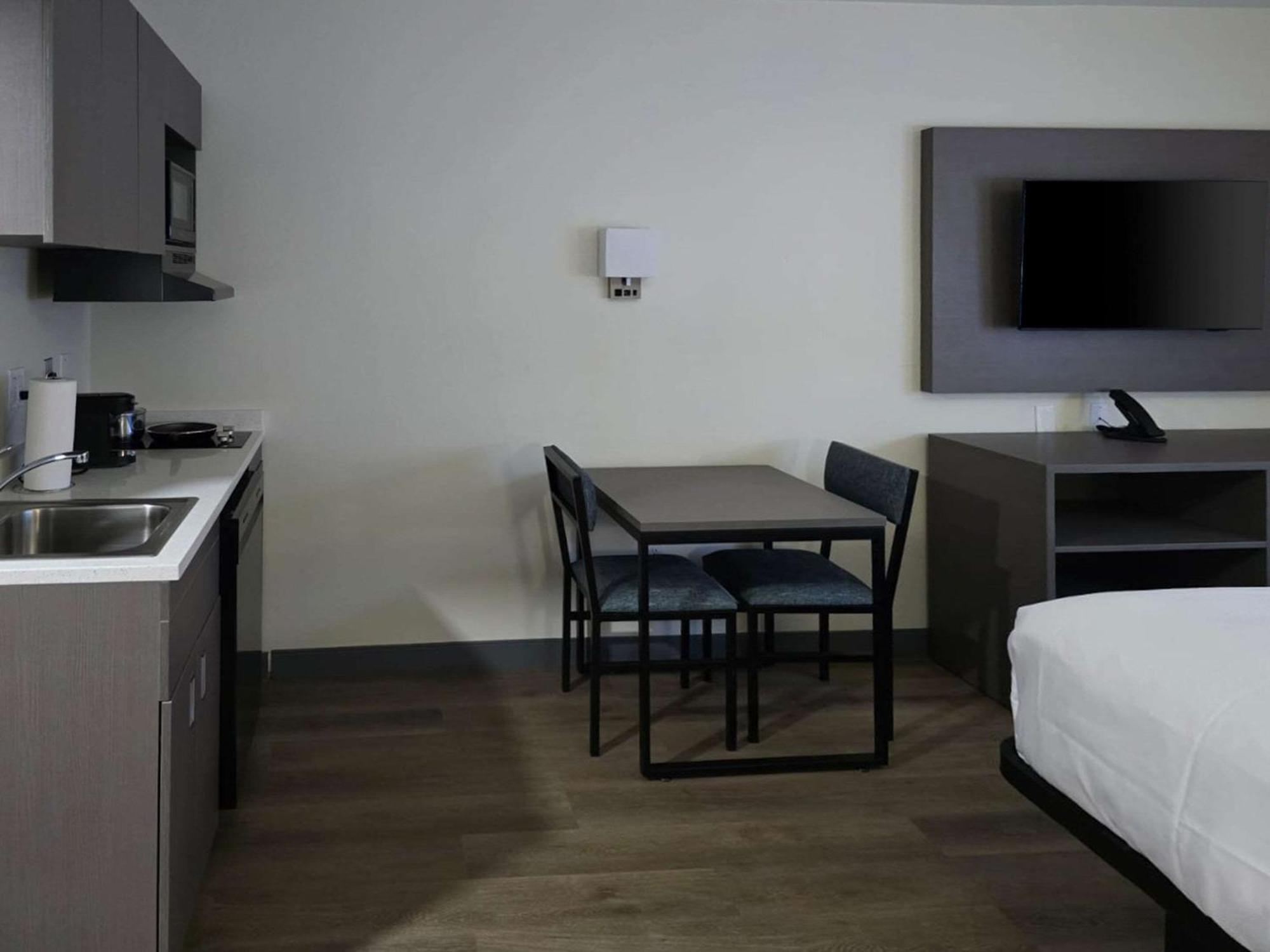 Mainstay Suites Prince George - Fort Gregg Exteriör bild